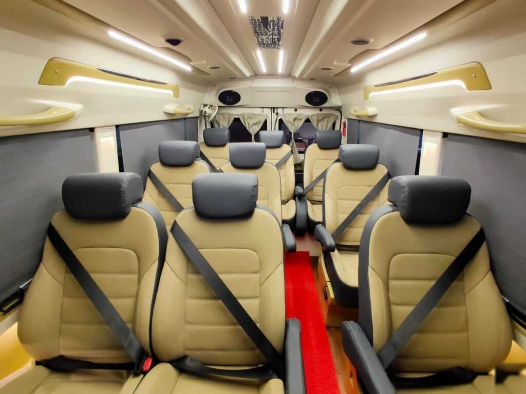 Force Urbania on Rent in Delhi - Tyagi Travels